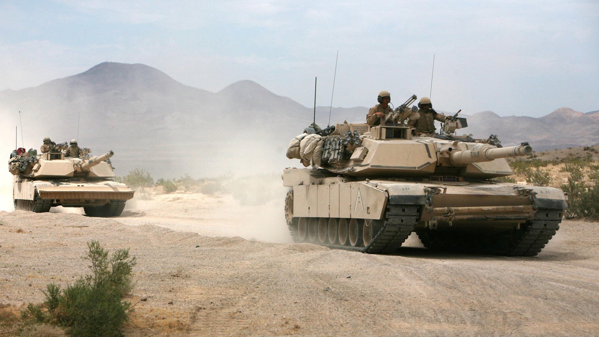 巴萨中场大将复出,球队整体实力得到提升,巴萨中场都有谁