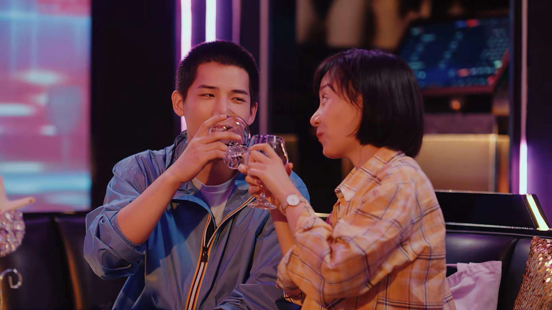 爱游戏在线登录入口-荷兰女足选手荣获国际赛事最有价值球员奖，荷兰女足小组第一