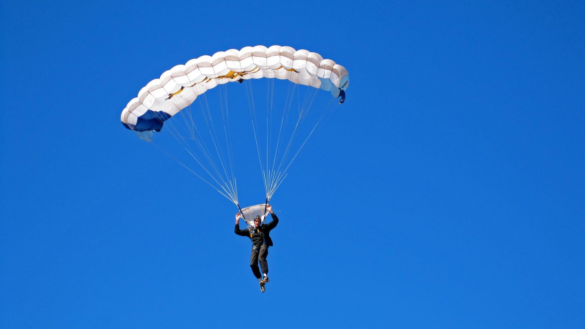 中国篮球职业联赛裁判员技术水平提升及培训机制研究,中国篮协裁判员管理办法