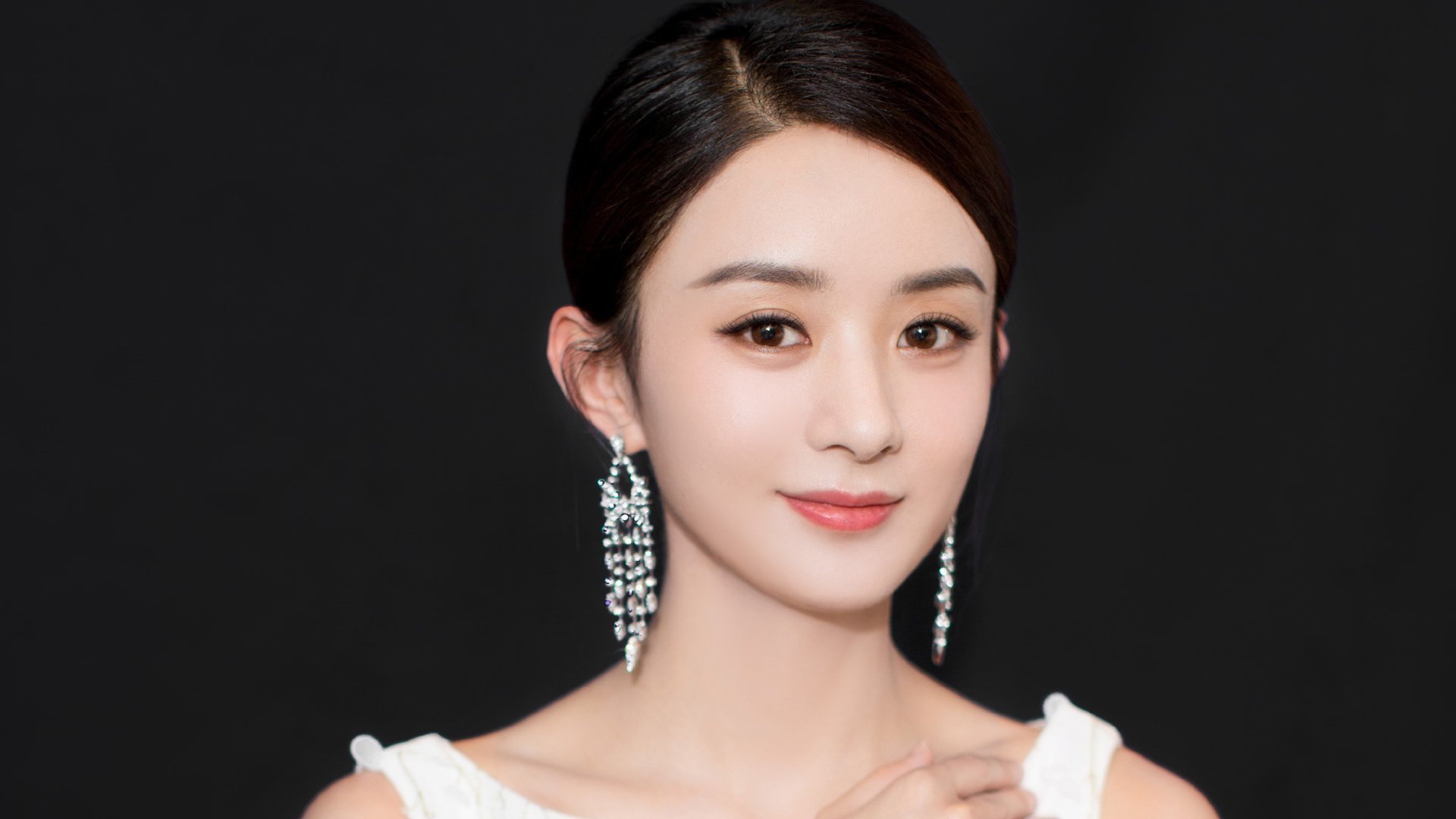 爱游戏娱乐网址-西甲青训营教练员换位体验提升术科教学效率，西甲各队主教练