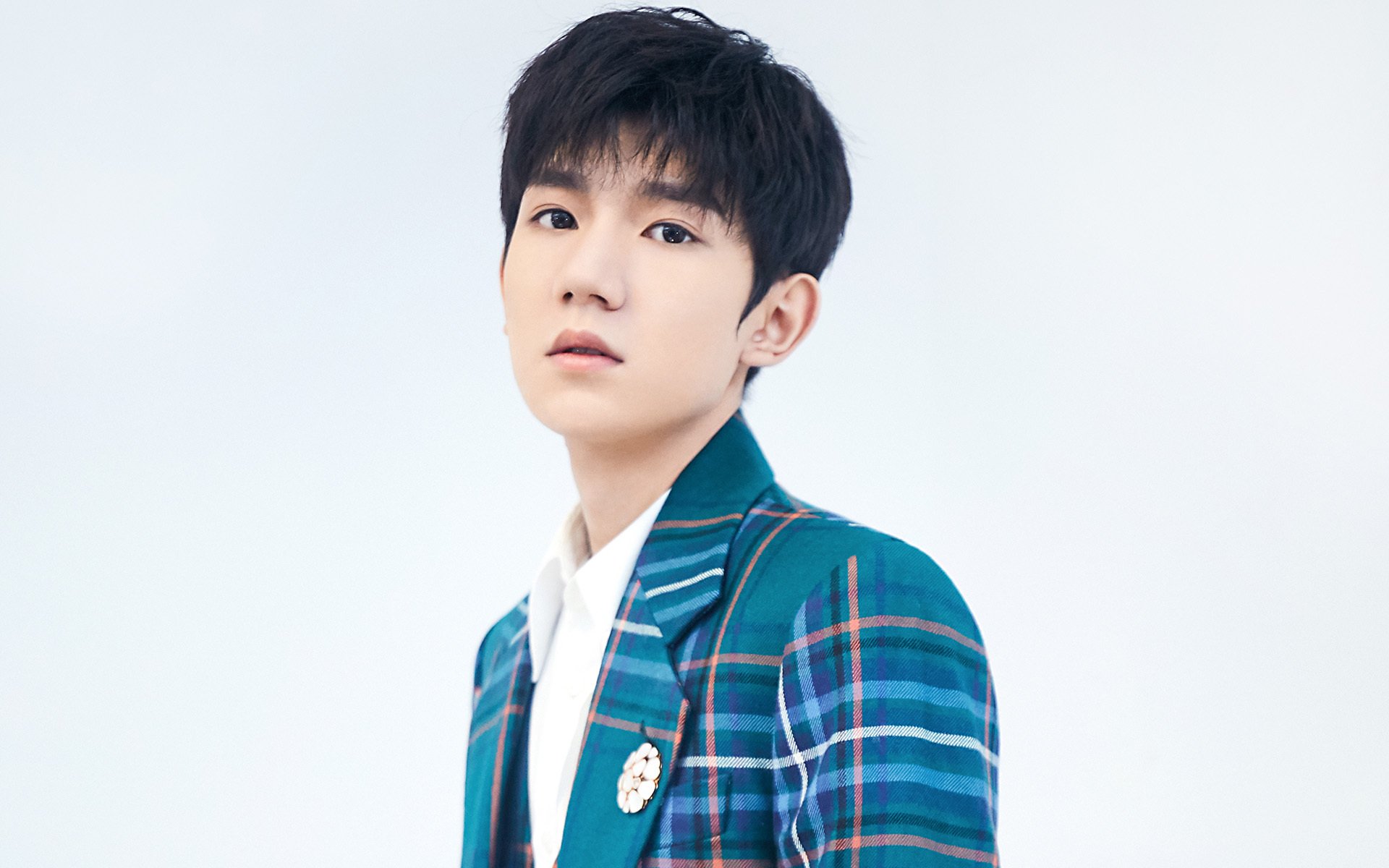 中场站位分层是否影响后场出球线路选择,中场分几种