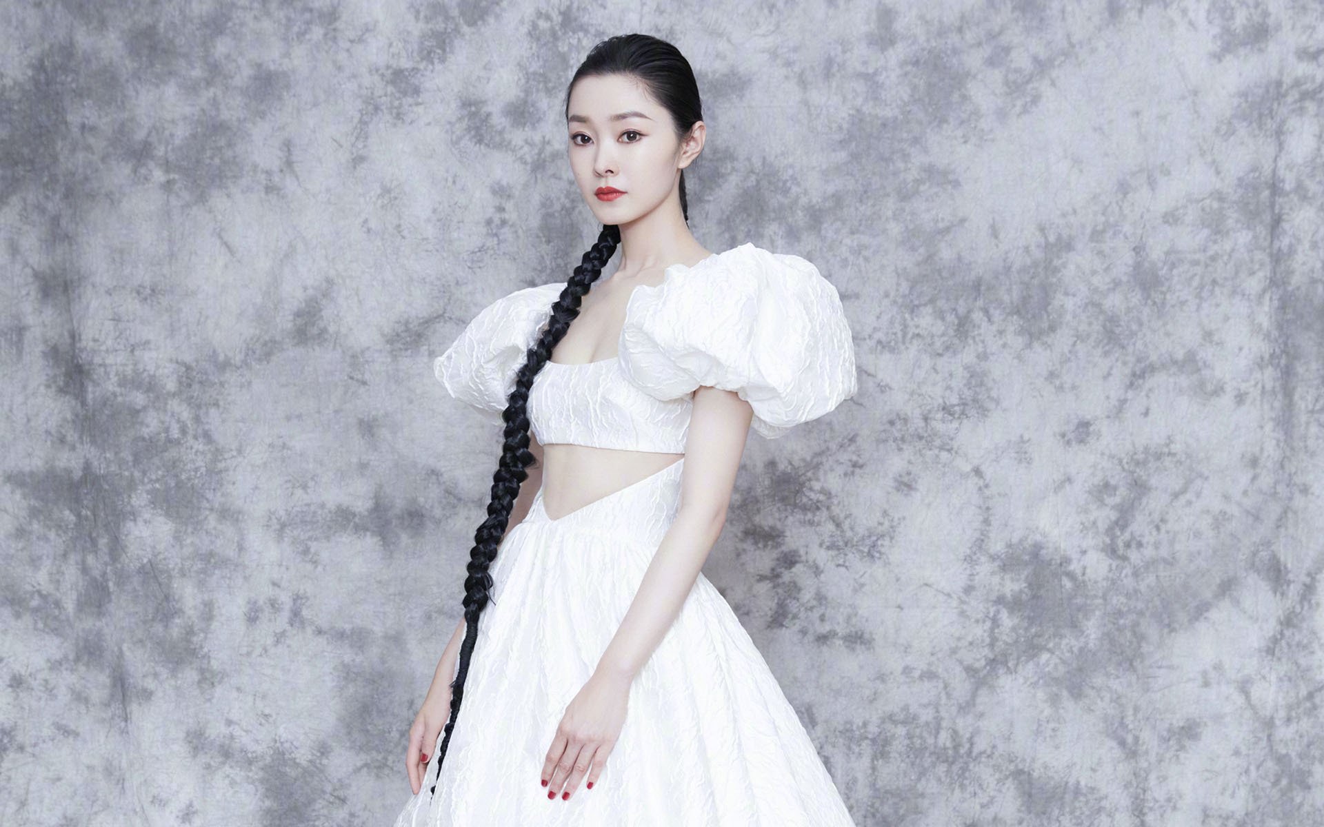 尤文图斯多点进攻撕裂对方防线,尤文图斯防守反击